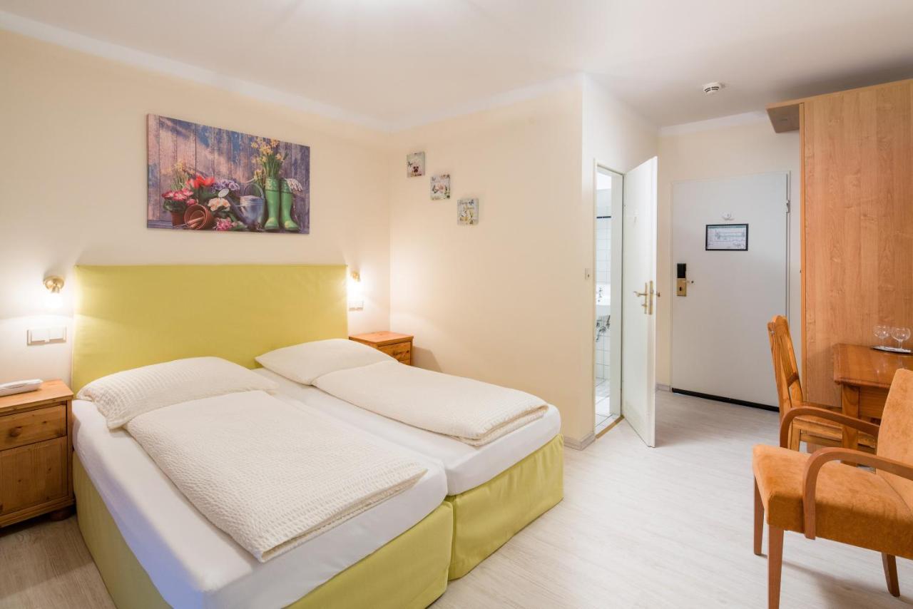 Hotel Niebueller Hof Extérieur photo